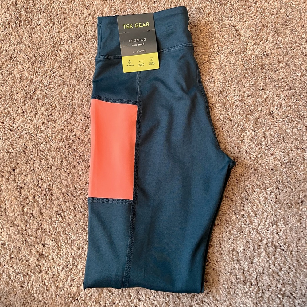 Two Gear Large One SIDE POCKET Leggings